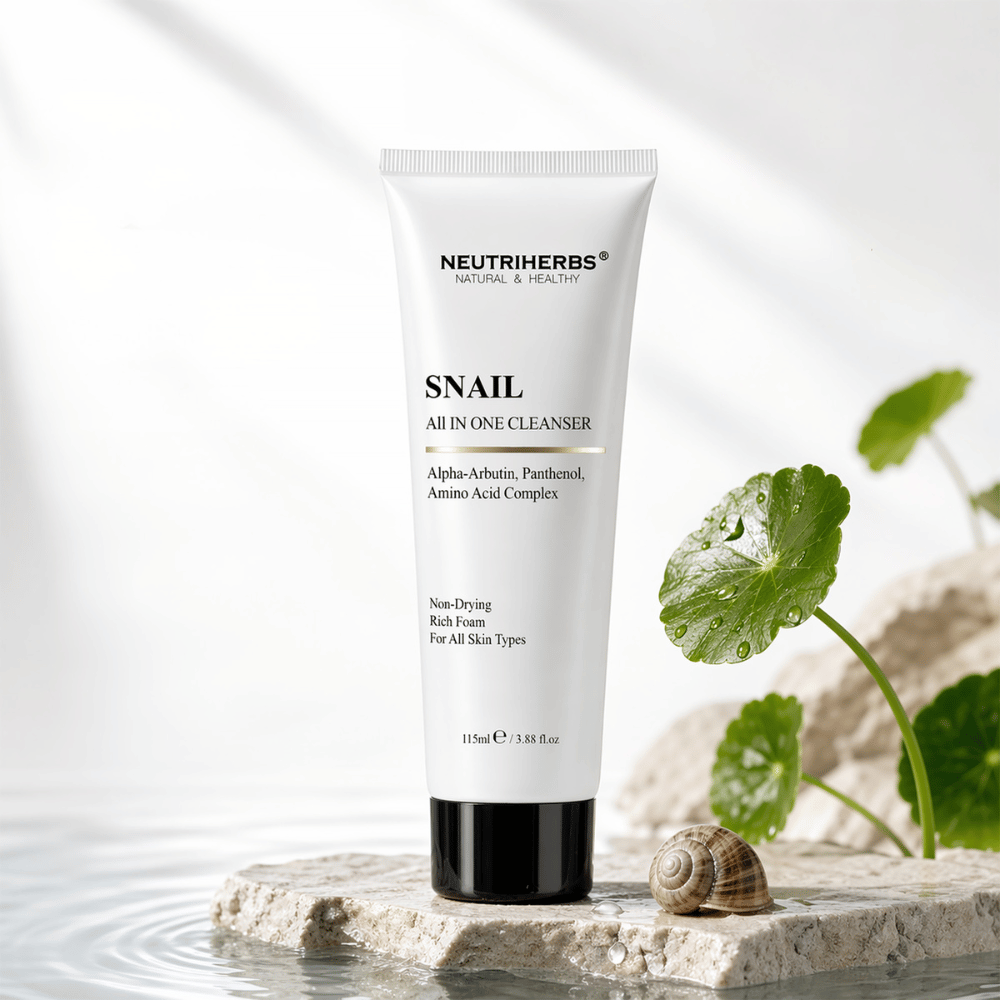 Neutriherbs Snail All In One Cleanser Gesichtsreinigung mit Schneckenschleim, Alpha-Arbutin und Panthenol. Sanfte Reinigung, die Schmutz und Make-up entfernt, die Haut mit Feuchtigkeit versorgt und für alle Hauttypen geeignet ist.
